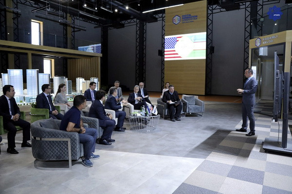 Minister of ICT proposes to open regional offices of American IT companies in Uzbekistan