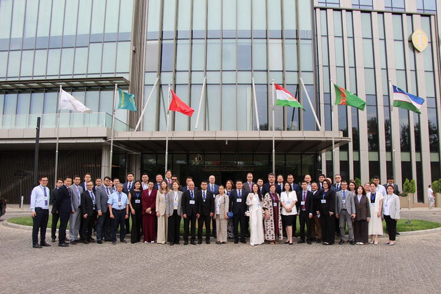 Tashkent hosts first regional foresight seminar “Central Asia – 2050”