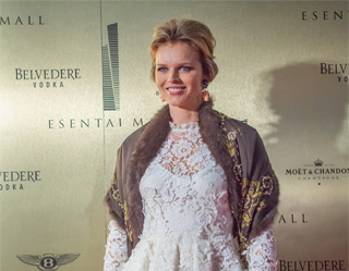 Ева Херцигова открыла новый торговый центр класса «люкс» в Центральной Азии