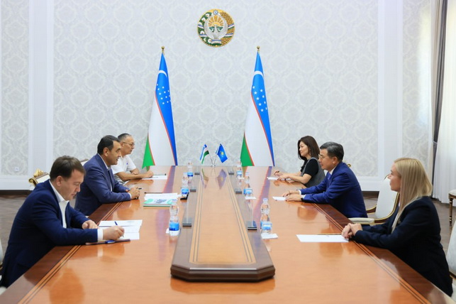 Kazakh electric bus manufacturer plans cooperation with Ferghana region