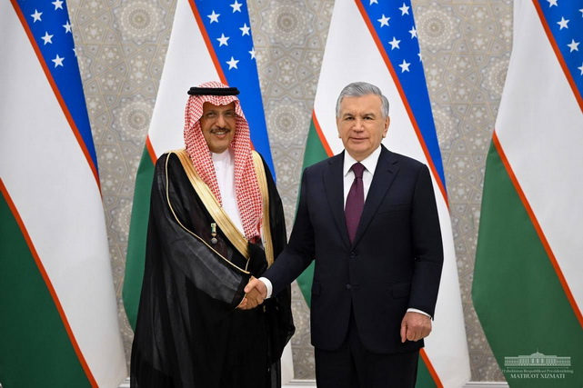 President of Uzbekistan meets with Chairman of ACWA Power