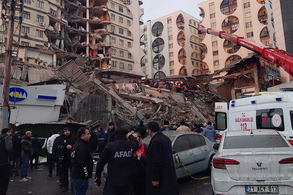 Earthquakes in Turkey and Syria have killed at least 5,000 people