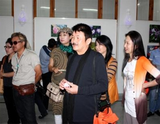 Korean painters present their works in Tashkent