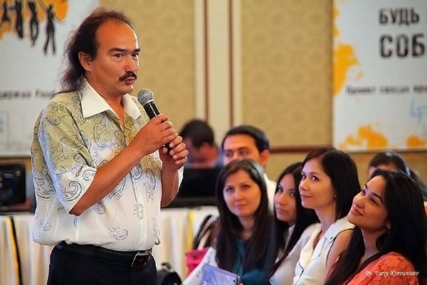 Rustam Hamraqulov: “Key to success – freedom of creativity and happiness from knowledge