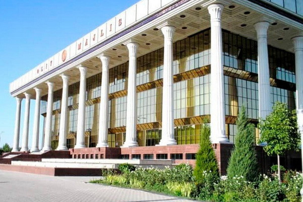 Ўзбекистон Республикаси Тадбиркорлик кодекси лойиҳаси Олий Мажлис Қонунчилик палатасида кўриб чиқилмоқда