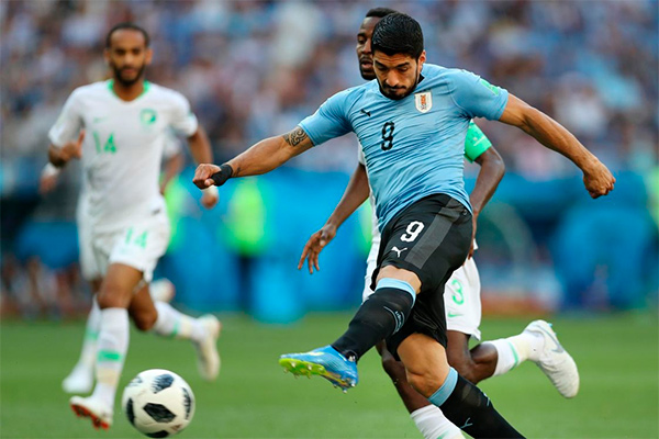 Group A: Uruguay clinches top place