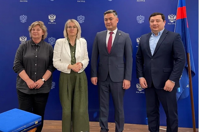 Uzbekistan and Russia Discuss Development of Organized Labor Migration System