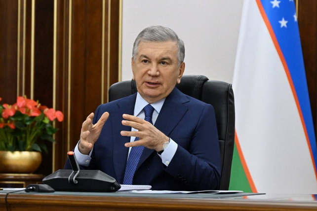 Uzbek President calls for reform in teacher education and child online safety