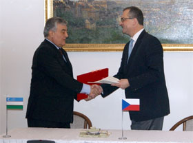 Uzbekistan, Czech Republic sign protocol to agreement on avoiding double taxation