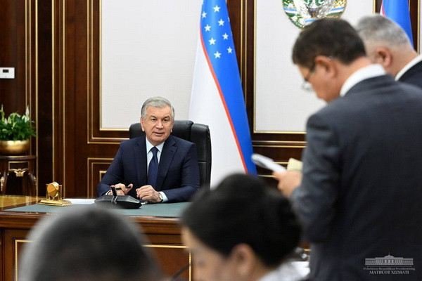Камбағалликни қисқартириш ва бандлик масалалари муҳокама қилинди
