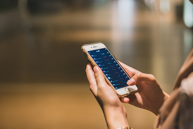 Banking vs. Non-banking apps: Who leads in online payments with Humo cards?