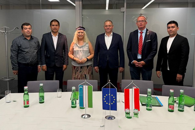 O‘zbekiston delegatsiyasi Avstriyada biznesga o‘qitish tajribasi bilan tanishdi