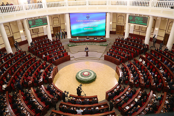 Бош вазир фуқаролар мурожаатларини ҳал қилиш бўйича тизимли ишни йўлга қўйиши керак