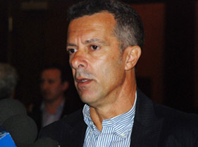 Delighted Sapo targets title