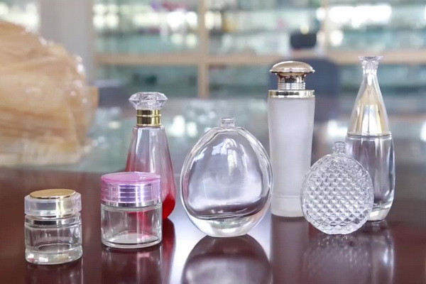 Uzbekistan imports perfumes from 23 countries