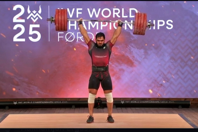 Akbar Juraev Becomes Absolute Champion of Islamic Solidarity Games