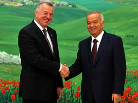 Islam Karimov, Pal Schmitt discuss bilateral relations