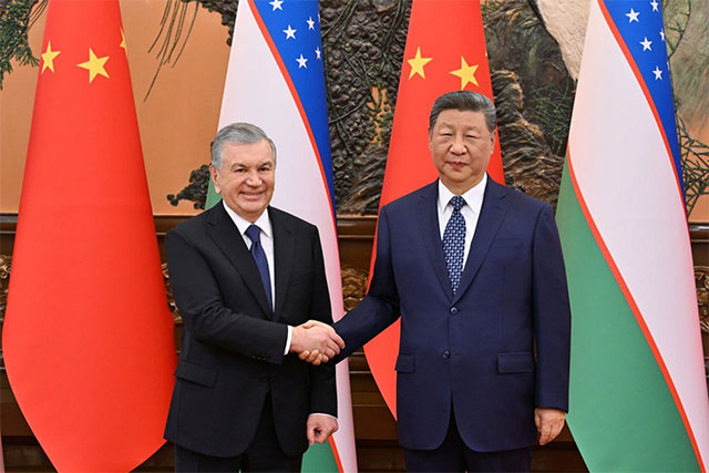 Shavkat Mirziyoyev and Xi Jinping Hold Talks in Beijing