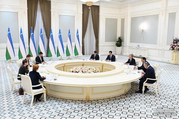 President of Uzbekistan meets with the EBRD President