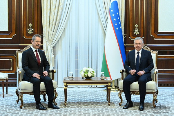 President of Uzbekistan receives the head of Çalık Holding