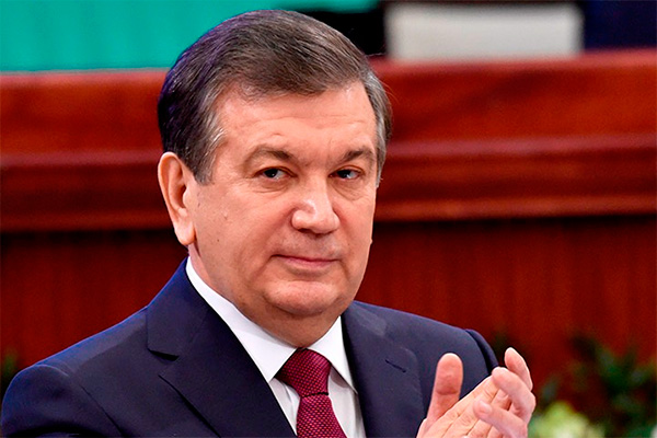 Шавкат Мирзиёев Фарғона вилоятида амалга оширилаётган лойиҳалар билан танишди