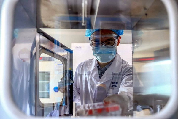 WHO: over 13,000 people died from coronavirus in the world in the last 24 hours