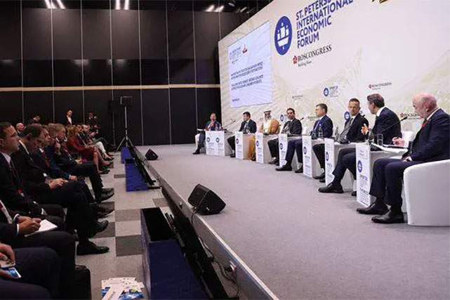 Jamshid Xo‘jaev PIEFda: O‘zbekiston “yashil” iqtisodiyotga asoslangan barqaror energiya tizimini yaratmoqda