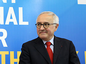 French envoy congratulates Uzbekistan with New Year