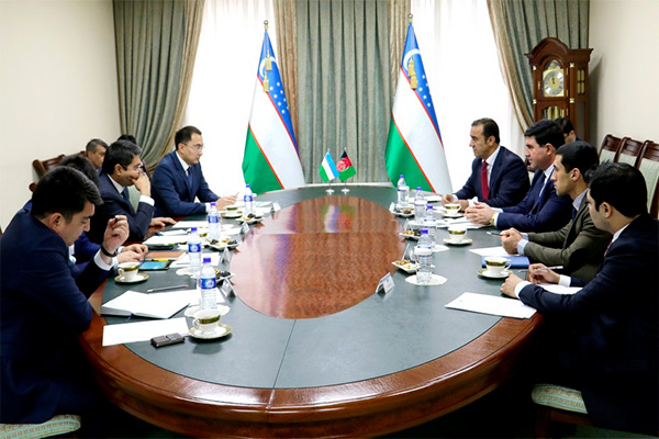 ICT Minister meets the Minister of Communications and Information Technologies of Afghanistan