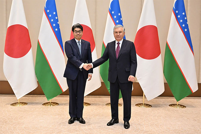 President of Uzbekistan Meets with Japanese Delegation