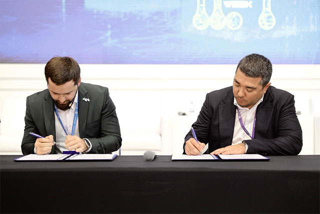 Uzum ва DataVolt АКТ ҳафталигида ҳамкорлик меморандумини имзолади