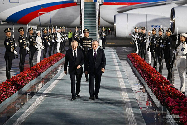 Россия Федерацияси Президенти давлат ташрифи билан Ўзбекистонга келди