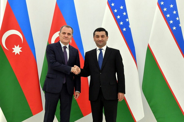 Uzbekistan and Azerbaijan Foreign Ministers Discuss Strengthening Strategic Partnership