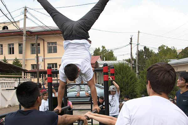 First free playground for workout opens in Tashkent