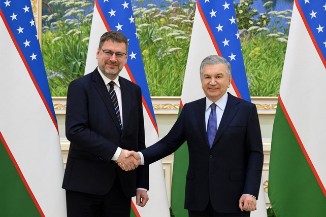 President of Uzbekistan emphasizes the importance of expanding practical cooperation with the European Union