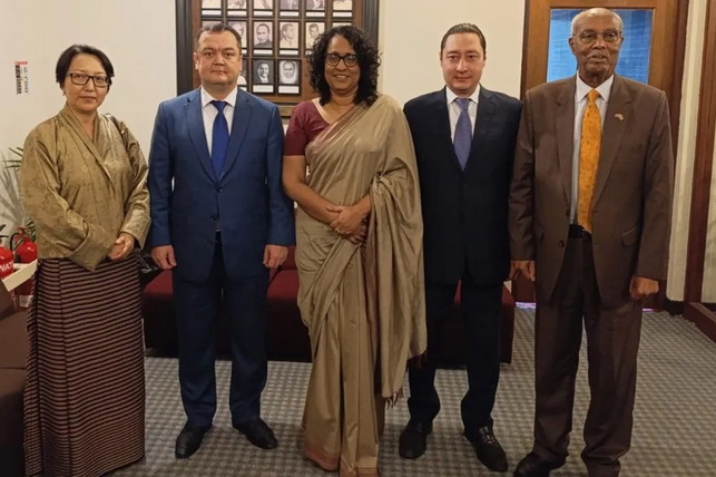 Sri Lankan Prime Minister Meets Uzbekistan’s First Ambassador  Photo: Dunyo