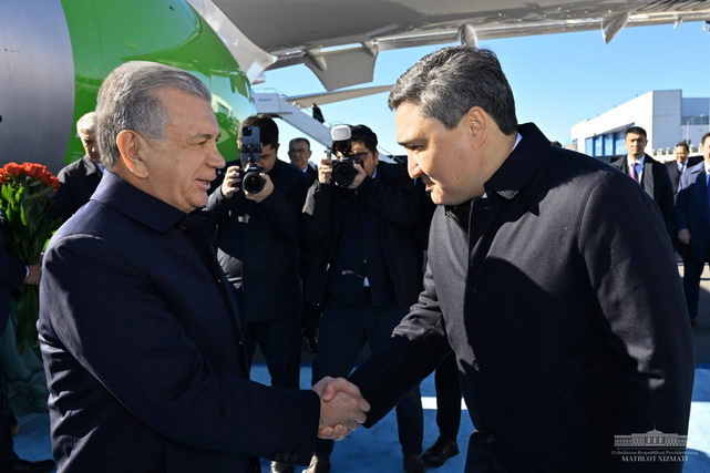President of Uzbekistan arrives in Astana