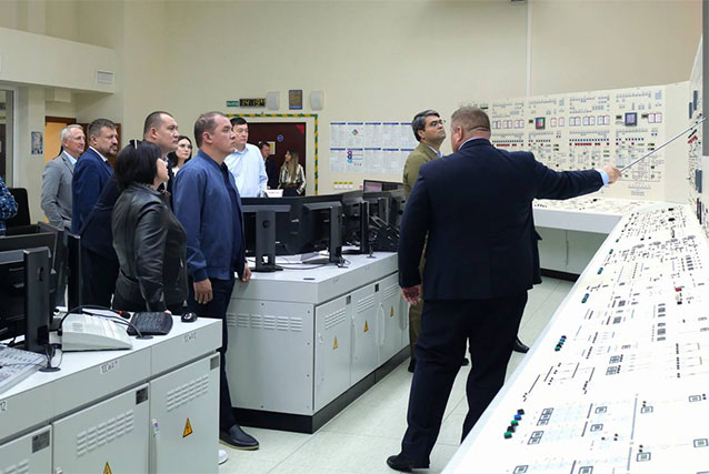 "O‘zatom" delegatsiyasi Belarus AESga tashrif buyurdi