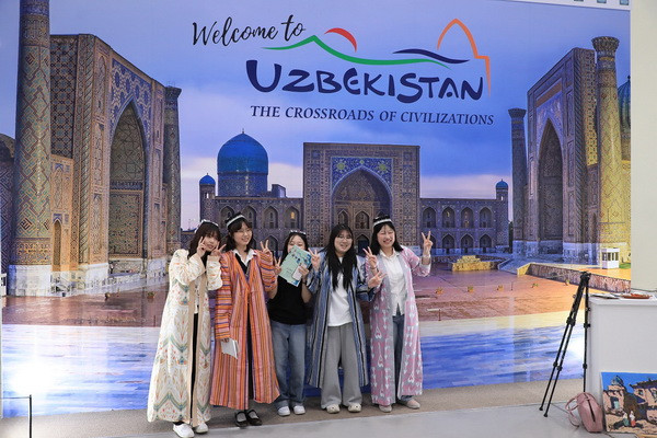 A delegation of Uzbekistan takes part in the international tourism fair in South Korea