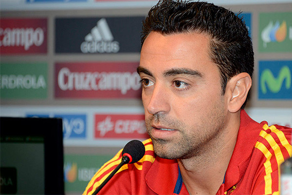 Legendary Xavi arrives in Tashkent to face Pakhtakor