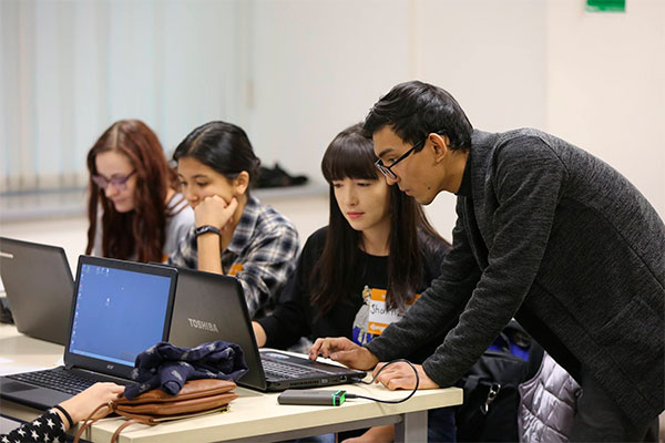Tashkent hosts first master class on programming Django Girls
