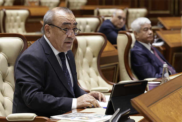 Uzbek Senate Reviews National Report on Anti-Corruption Efforts