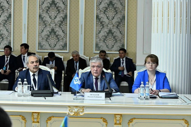 Representative of Uzbekistan Awarded the Medal of “Honored Worker of Industry of the Republic of Tajikistan”
