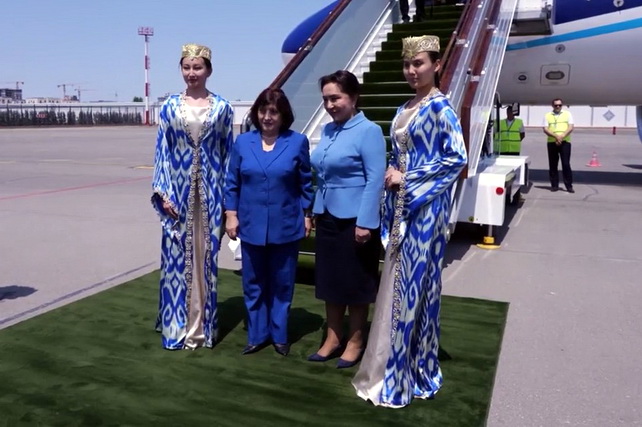 Azerbaijan’s Parliamentary Delegation Arrives in Uzbekistan