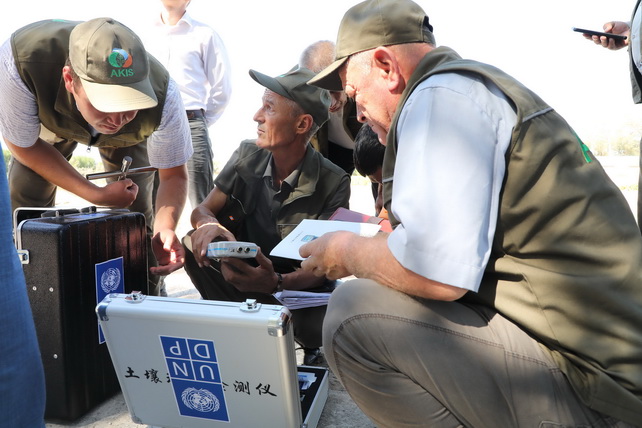 UNDP Provides Karakalpakstan with Mobile Soil Analysis Laboratory