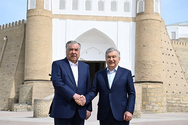 Tajik and Uzbek Presidents Visit Historic Bukhara Sites