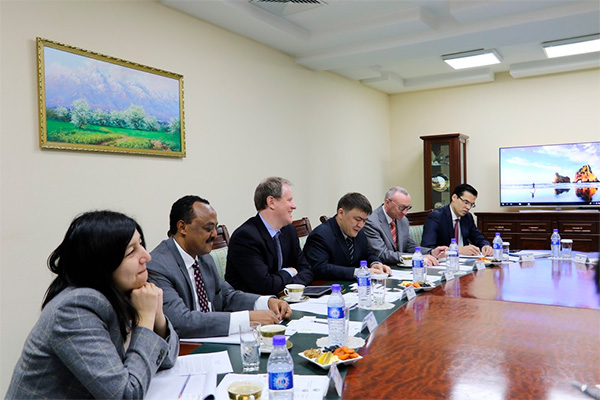 Uzbekistan ICT Ministry, World Bank discuss Digital CASA project