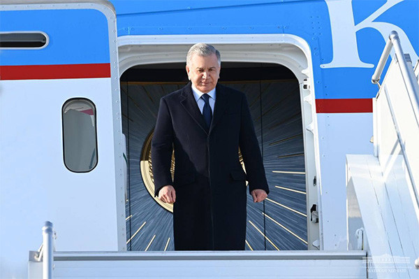 Ўзбекистон Президенти Россия Федерациясига келди