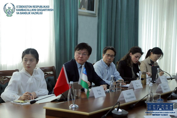 Specialists from China arrive in Uzbekistan to become advisers to the Ministry of Employment and Poverty Reduction