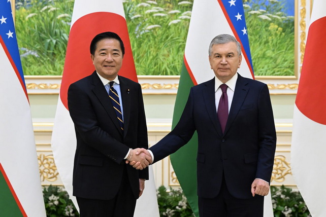 President of Uzbekistan meets with Japanese delegation